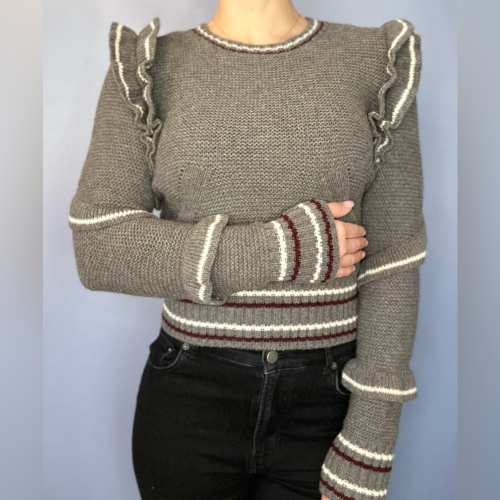No. 21 sweater